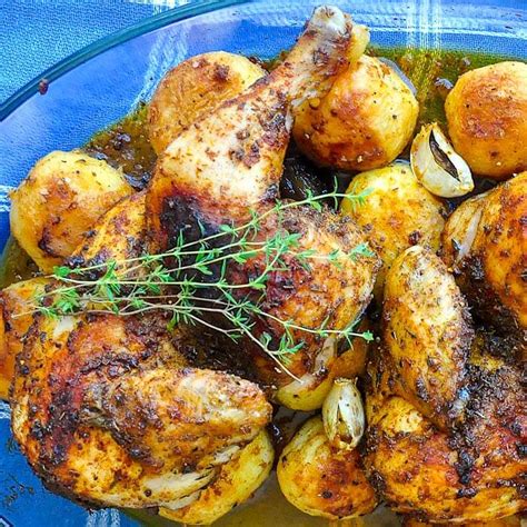 Smoked Paprika Chicken and Potatoes . A one pan wonder meal.