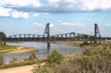 snowden-bridge-from-the-north - Beautiful Badlands ND