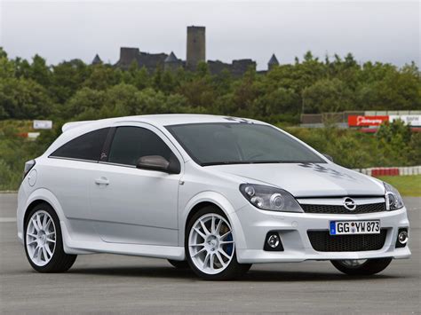 Opel Astra OPC H 2005 - 2011 Hatchback 3 door :: OUTSTANDING CARS