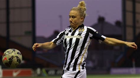 Notts County's Laura Bassett issues FA WSL Continental Tyres Cup rallying call