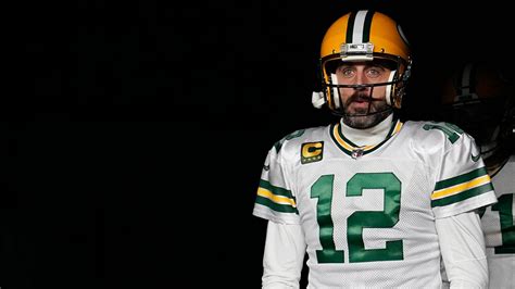 Aaron Rodgers captivates NFL fans in 2023: From darkness retreat to Jets saga | Fox News