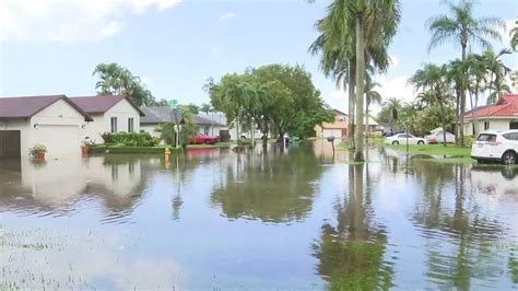 Drivers, residents deal with flooding in southwest Miami-Dade County ...