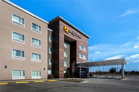 La Quinta Inn & Suites by Wyndham Pittsburg | Pittsburg, KS Hotels