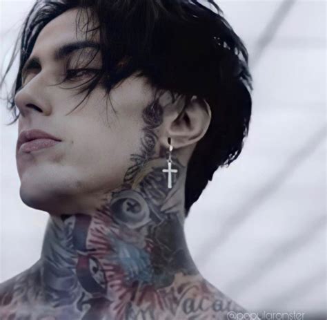 Ronnie 🥵 in 2021 | Ronnie radke, Falling in reverse, My heart is breaking