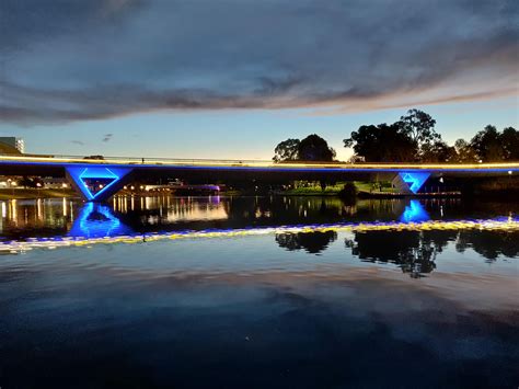 River Torrens Footbridge last evening : r/Adelaide