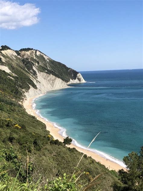 Beaches in Le Marche - Agriturismo Case Leonori Le Marche