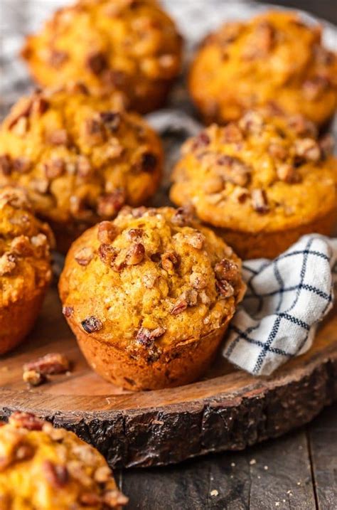 Pumpkin Muffins Recipe VIDEO (BEST Pumpkin Spice Muffins)