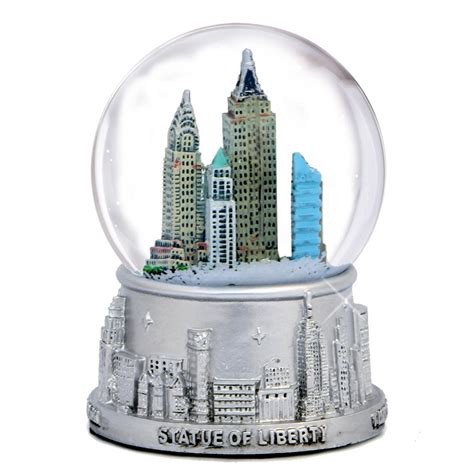 New York City Skyline Snow Globe 3.5 Inches