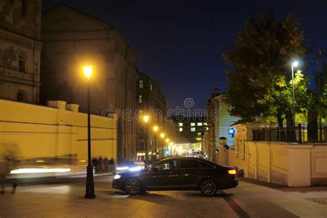 View of Moscow Street at Night Editorial Image - Image of house, capital: 128860865