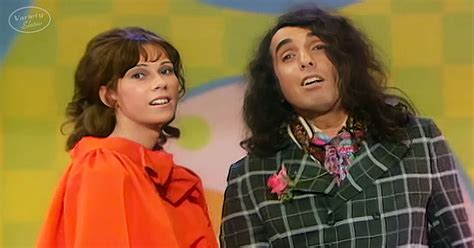 1970’s Tiny Tim & Miss Vicki Sing Vintage Hits From the 50s – Variety Show