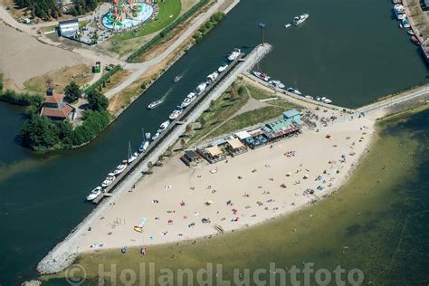 HollandLuchtfoto | Harderwijk - Luchtfoto vernieuwde boulevard