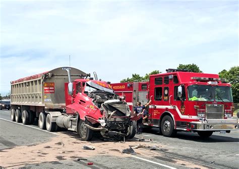 Man, 45, killed in crash involving 3 transport trucks on Hwy. 401