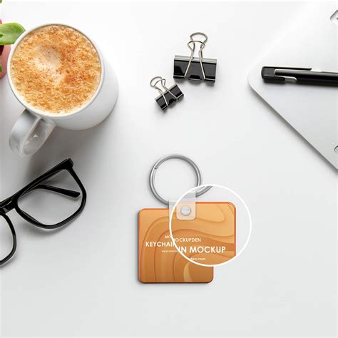 Free Keychain Mockup PSD Template - Mockup Den