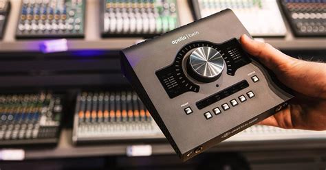 Audio Interface vs. Mixer: Which Is Right for My Studio?