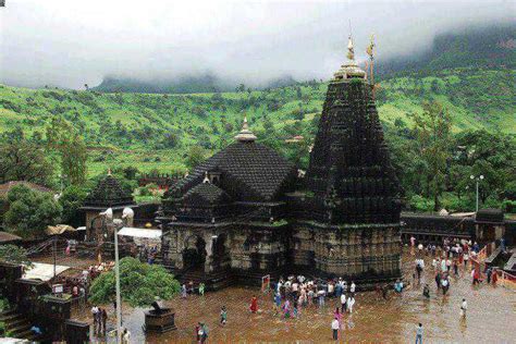 Trimbakeshwar Shiva Temple, Nashik - Info, Timings, Photos, History