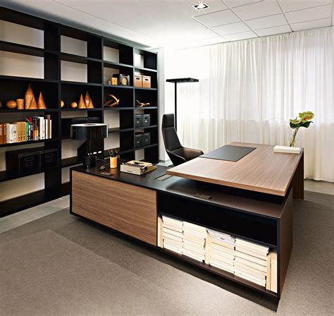 RECTANGULAR EXECUTIVE DESK REPORT BY SINETICA INDUSTRIES | DESIGN BALDANZI & NOVELLI Corporate ...