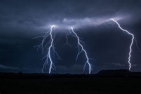 Thunder Sky Wallpapers - Top Free Thunder Sky Backgrounds - WallpaperAccess