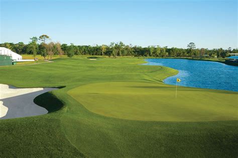 The Golf Club of Houston's 18th Hole Is the Toughest In the City ...