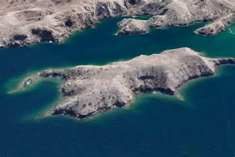 12 Best Beaches in Lake Havasu - For Boaters and Beach Bums