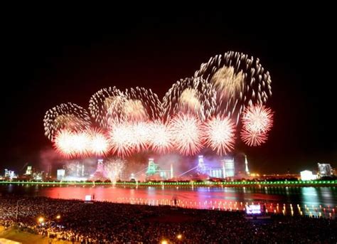 Pohang International Fireworks Festival, South Korea | Fireworks festival, Best fireworks, Fireworks