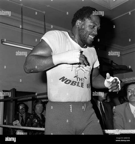 Boxing - Heavyweight - Joe Frazier v Joe Bugner - Joe Frazier Training ...