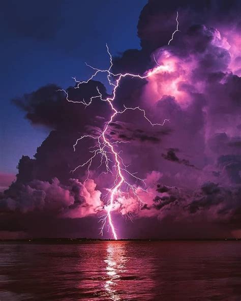 Pin by Narelle Taylor on Lightining | Lightning photography, Storm ...