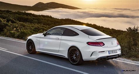 2016 Mercedes-AMG C63-S Coupe 26