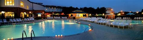 Outdoor Pool - Read about the Relache Spa | Opryland hotel nashville