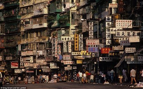 Kowloon Walled City, a Population Density Nightmare | Amusing Planet