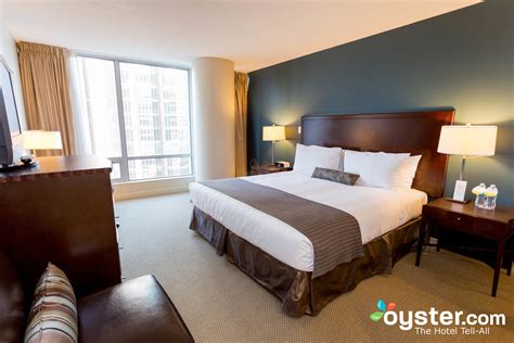 Auberge Vancouver Hotel Review: What To REALLY Expect If You Stay