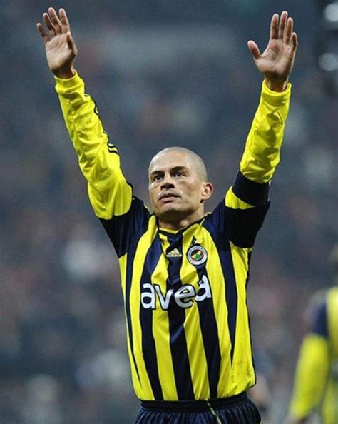 Alex de Souza Fenerbahçe'nin teklifine yanıt verdi