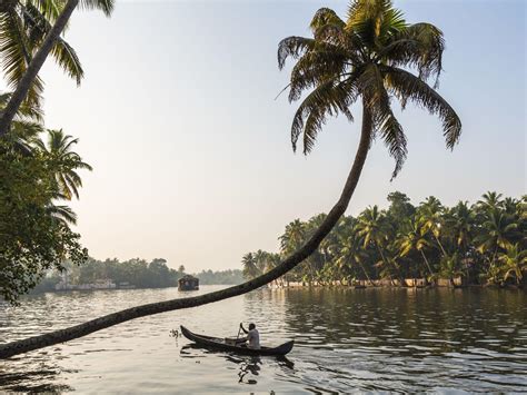 Kerala Backwaters Wallpapers - Top Free Kerala Backwaters Backgrounds - WallpaperAccess