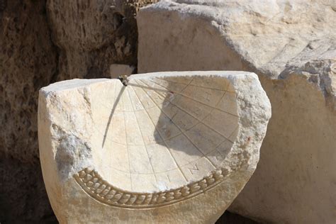 2,000-year-old sundial unearthed in southern Turkey's Denizli | Daily Sabah