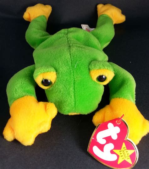 TY 1997 SMOOCHY FROG BEANIE BABIES COLLECTION With TAG