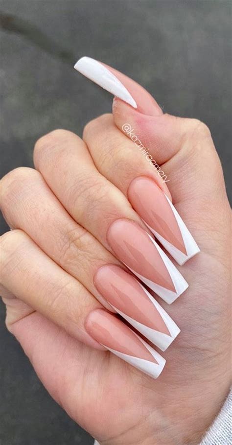 Stylish Nail Art Designs That Pretty From Every Angle : Twist French Tip Nails