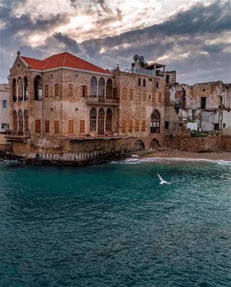 Tyre, Lebanon 🇱🇧 | Lebanon beaches, Lebanon, Old houses