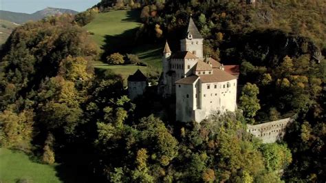 Burgen & Schlösser in Südtirol - Castelli e borghi in Alto Adige - Castles & manors in South ...