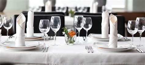 Dining Etiquette Tips for Event Professionals | Smart Meetings