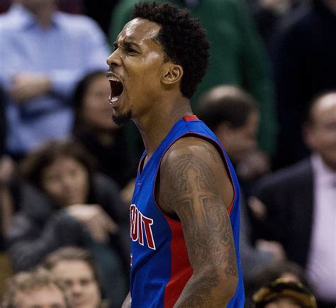 Brandon Jennings, Pistons' second new papa, hopes to join practice ...