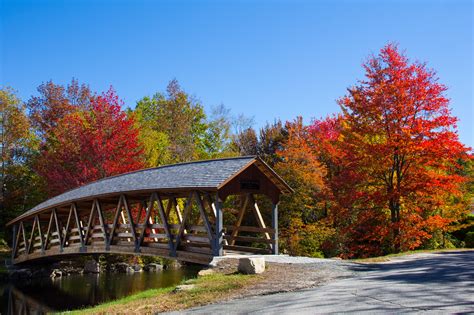 Holiday Vacations | New England Fall Foliage