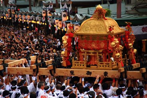 神幸祭 祇園祭 迫力の三社揃い踏みと神輿渡御 | 京都もよう KYOTO MOYOU