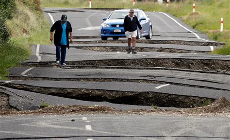 Wellington - 'Utter Devastation' After Major Quake, Aftershocks Hit New Zealand