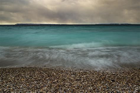 Glen Arbor, Michigan: minimalist beach [OC][5472x3648] : EarthPorn