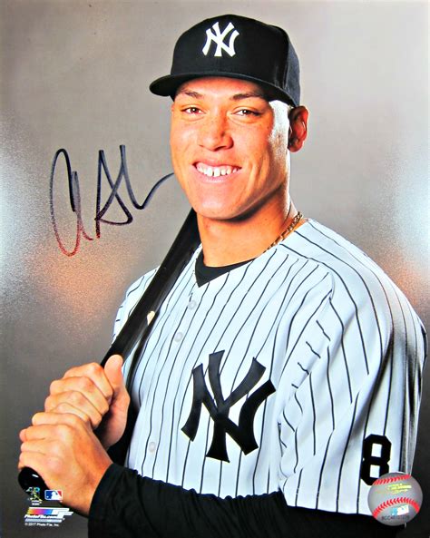 aaron-judge-signed-photo - Memorabilia Center