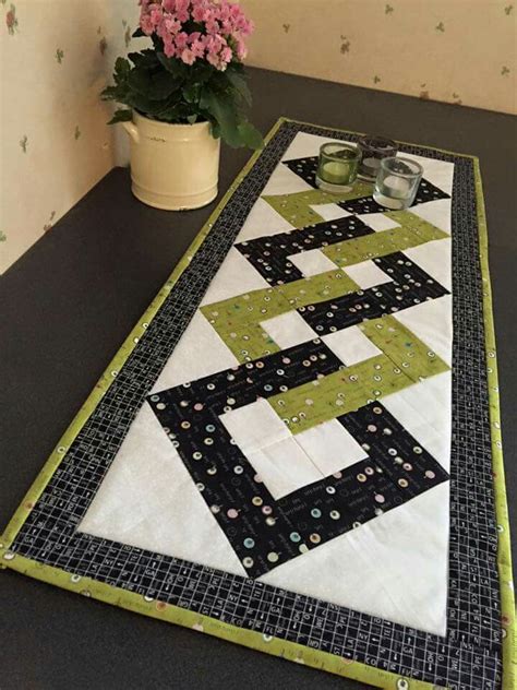 Pin on quilts | Quilted table runners patterns, Patchwork table runner ...