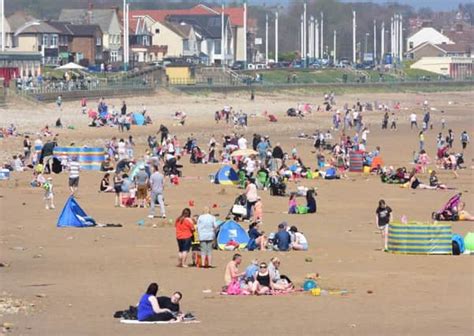 Two Sunderland beaches achieve Blue Flag status