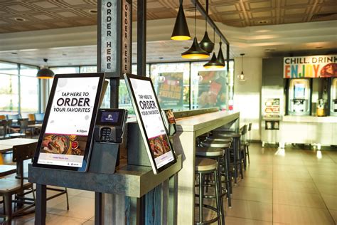 Taco Bell kiosk rollout takes top honors at annual ICX Summit in Dallas ...