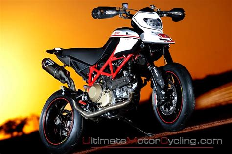 Auto Review: Ducati Hypermotard 1100 EVO SP