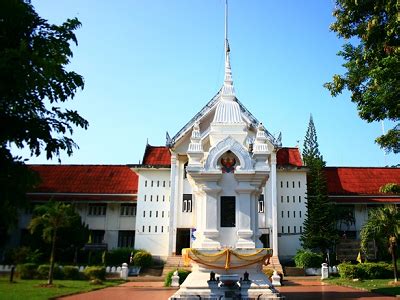 Nong Khai Attractions - Life in Udon Thani - Thailand