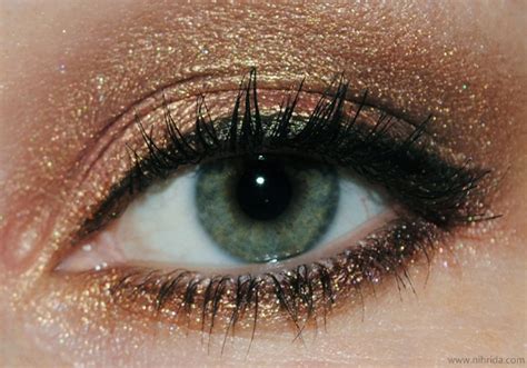 Best Eye Makeup Ideas for Green Eyes - Pretty Designs